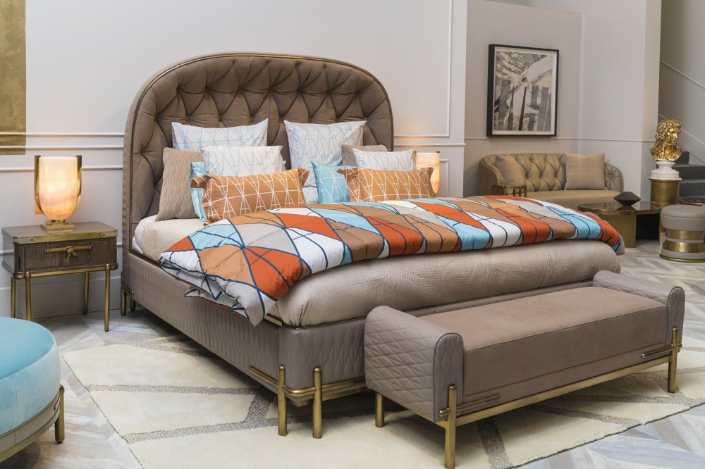 Фото Кровать Iconic Upholstered (US King Size)