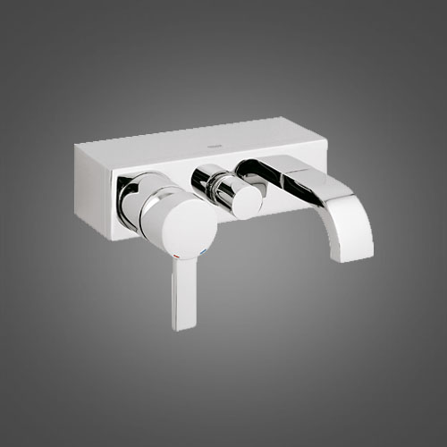 Фото Смеситель для ванны с аэратором Grohe Allure 32826000