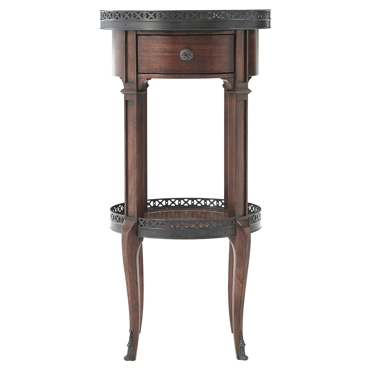 Фото Приставной столик Walnut Circle