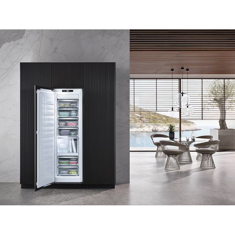 Фото Морозильная камера Miele FNS 7794 E