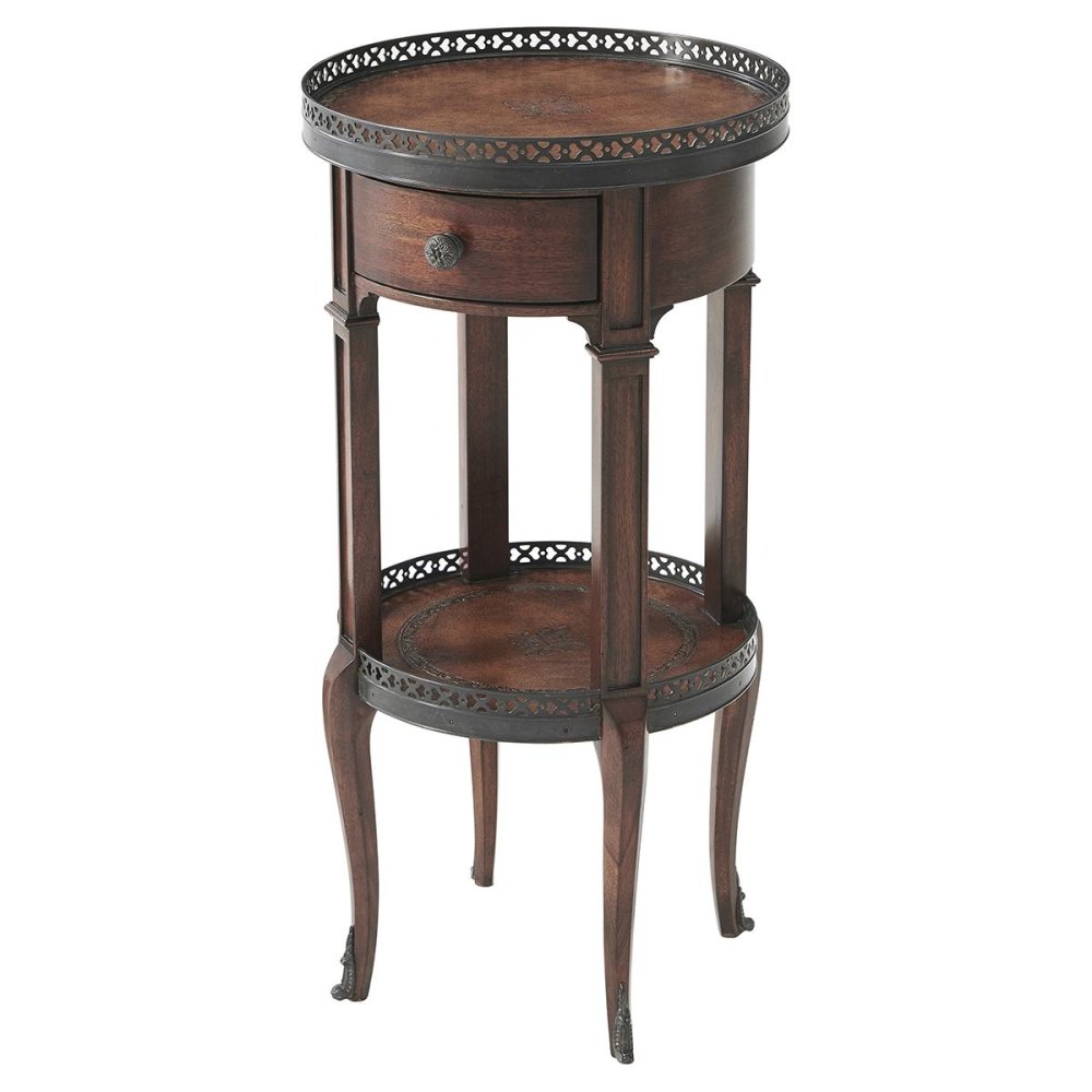 Фото Приставной столик Walnut Circle
