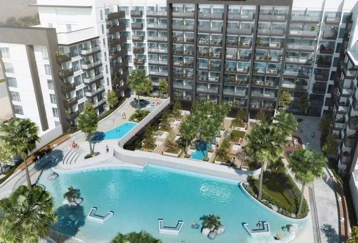 Azizi Beach Oasis