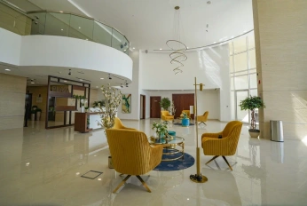 Azizi Plaza