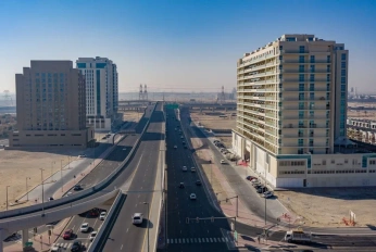 Azizi Plaza