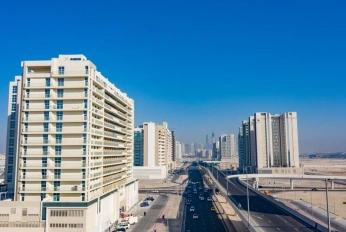 Azizi Plaza