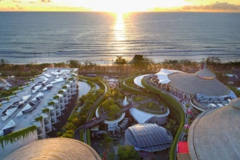 Beachwalk Residence