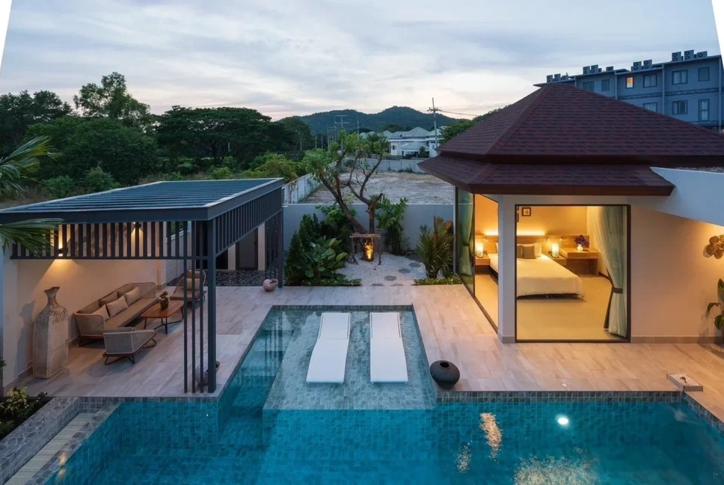 Birdie Pool Villas