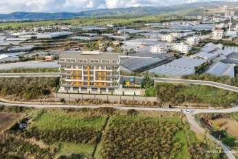 ELEGANT GREEN VALLEY