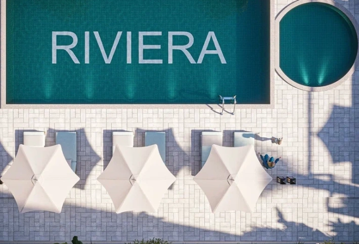La Riviera Azure