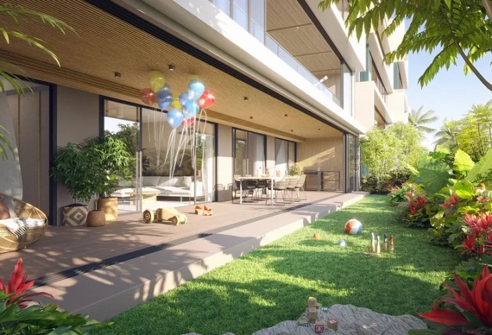 Laguna Beach Residences Seashore