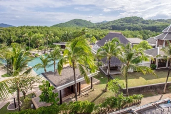 Laya Resort
