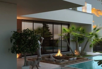 LUXOM VILLA