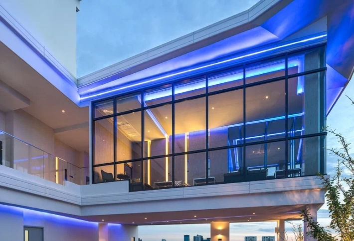 M Thonglor 10