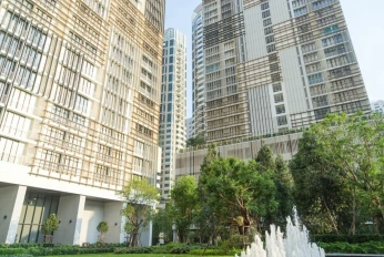 PARK ORIGIN PHROMPHONG