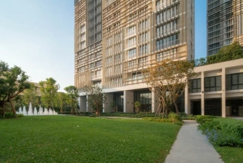 PARK ORIGIN PHROMPHONG