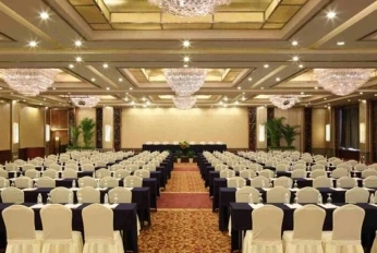 Springhill Royale Suites