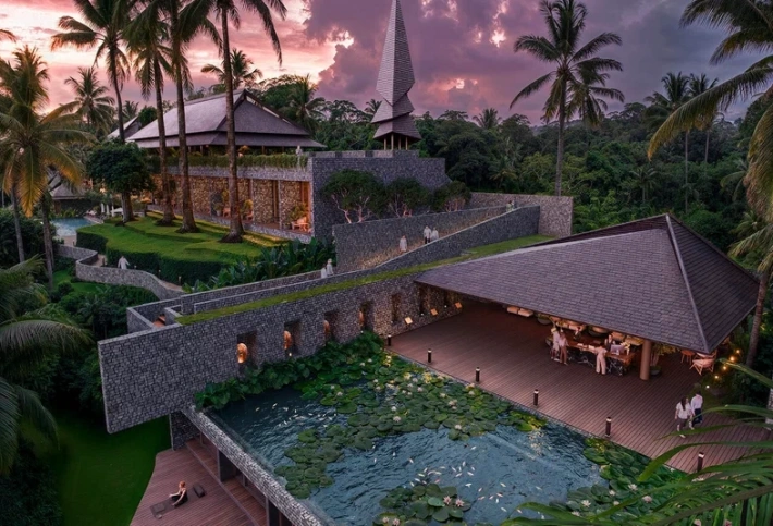Tampak Siring Resort