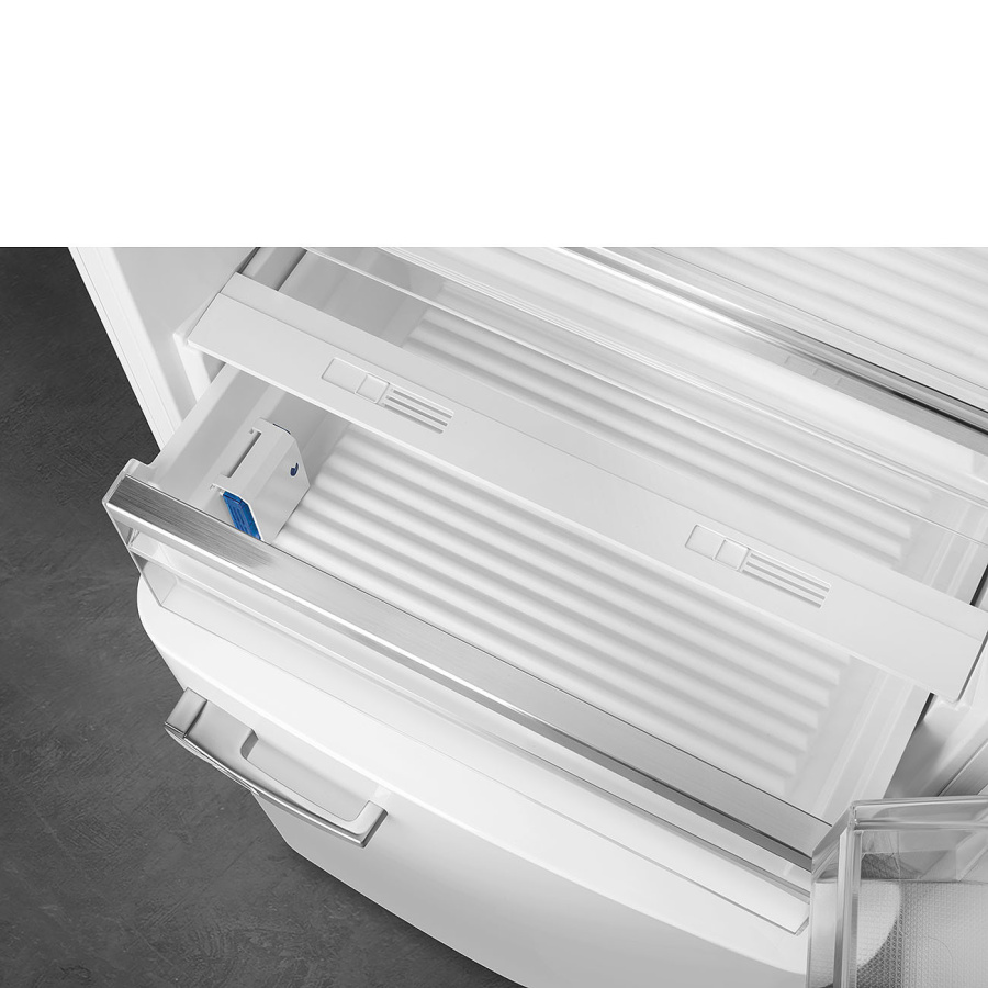 Фото Холодильник Smeg FAB38RWH5