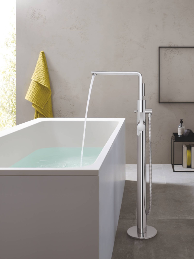 Фото Смеситель для ванны Grohe Lineare New 23792001 напольный