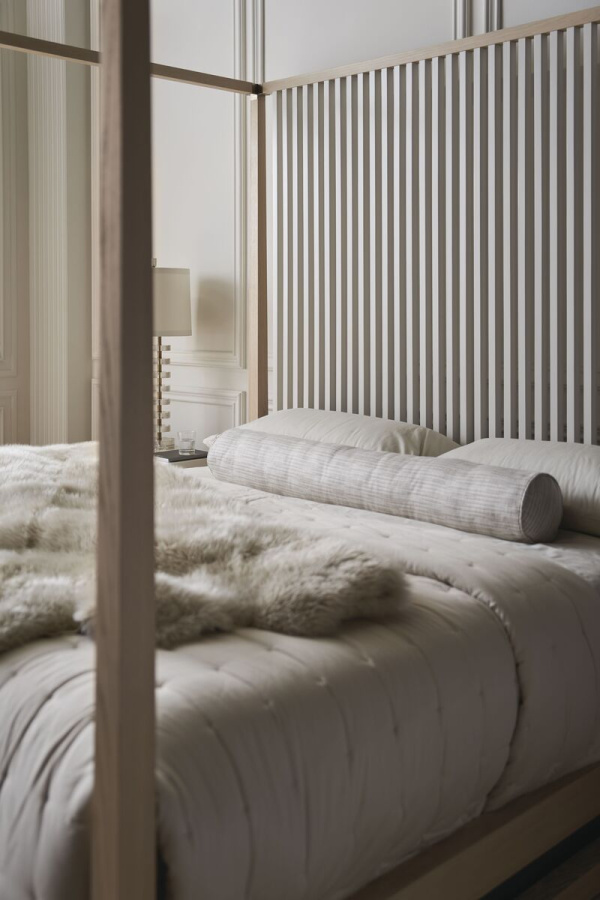 Фото Кровать Pinstripe Light (King Size)