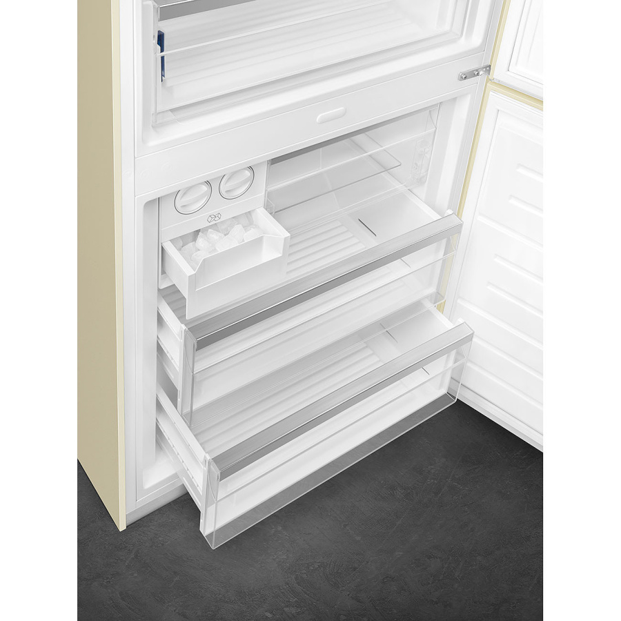 Фото Холодильник Smeg FA8005RPO5