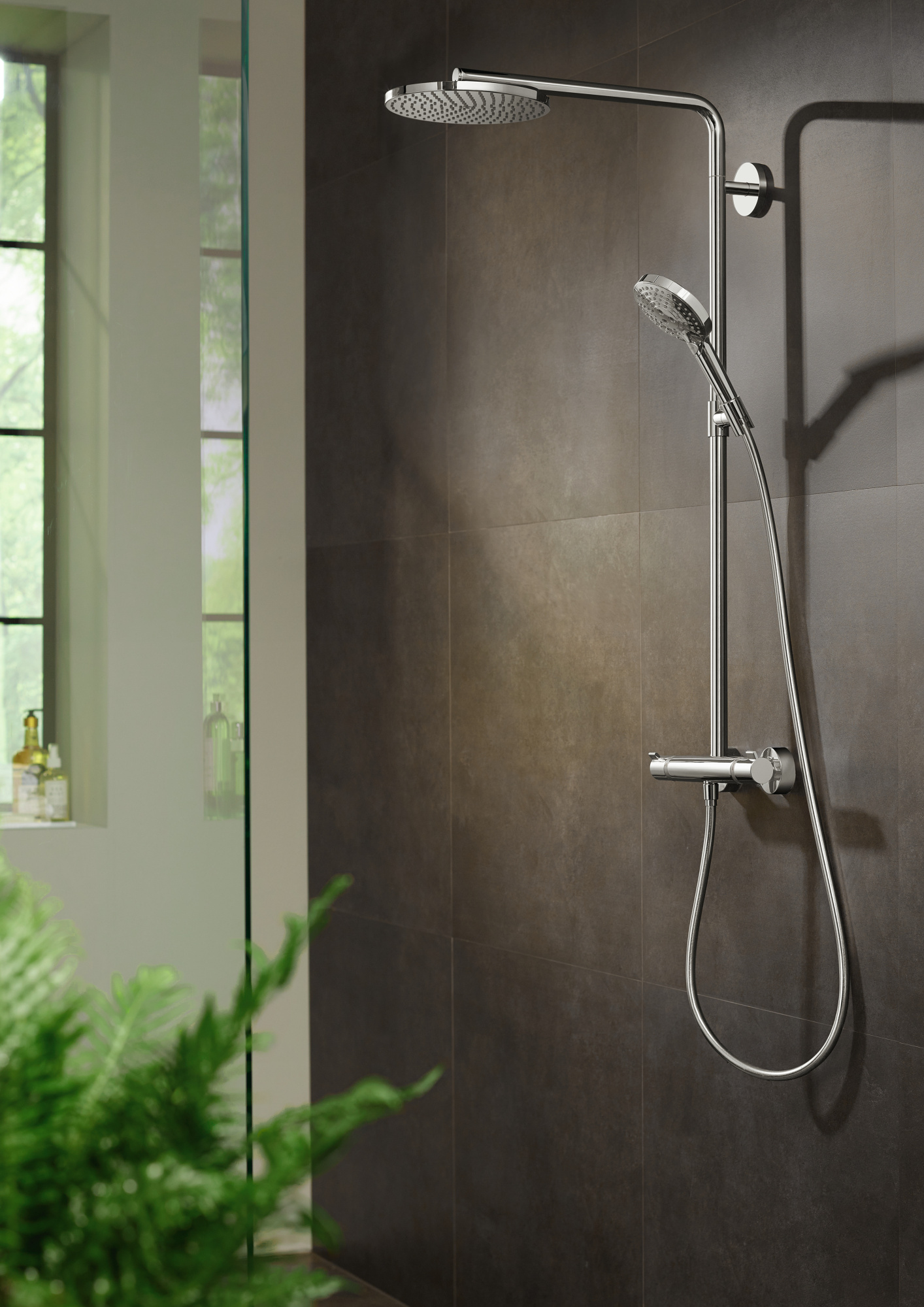 Фото Душевая система hansgrohe Raindance Select S Showerpipe 240 1jet P 27633670 с термостатом матовый черный