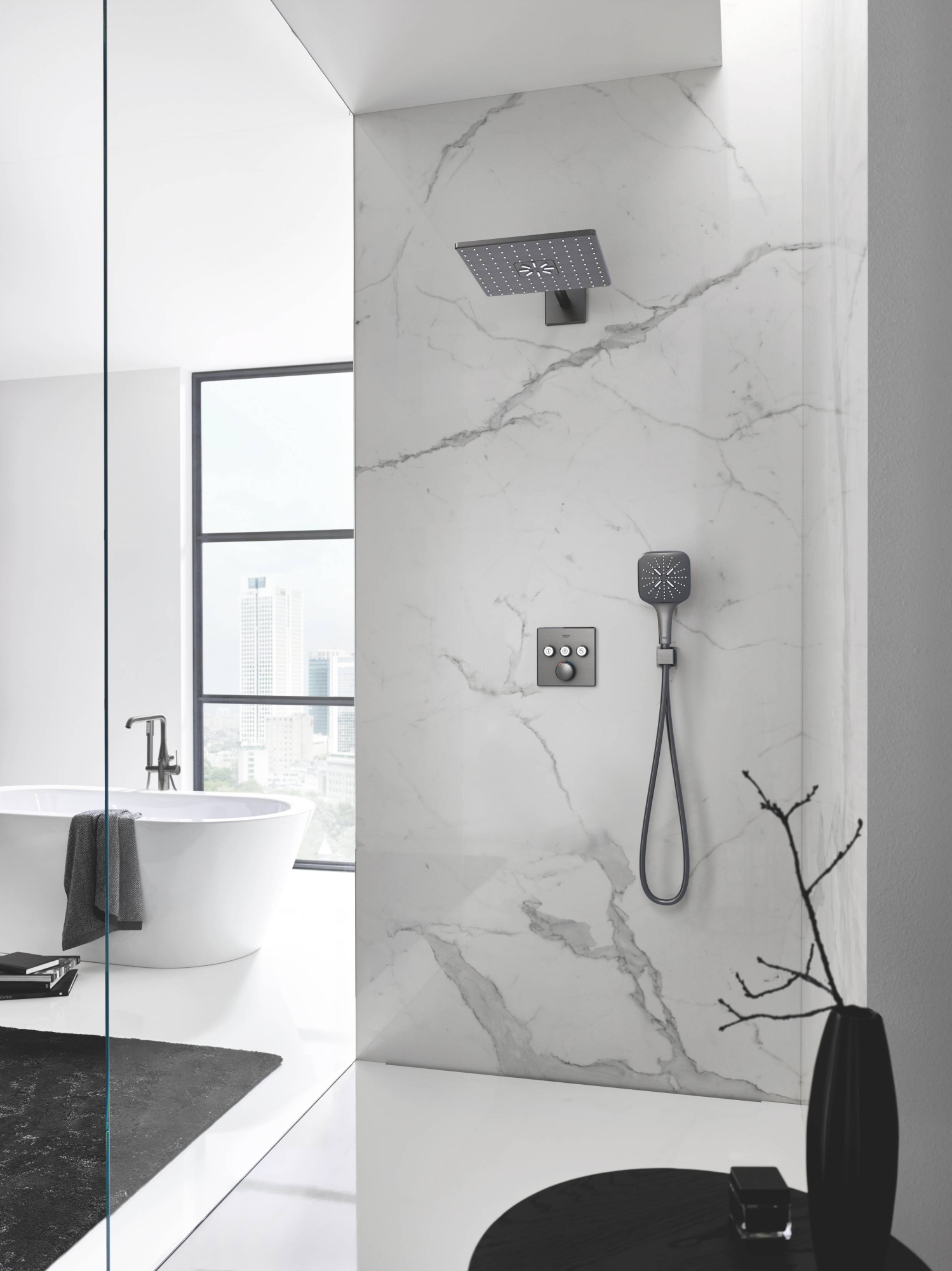 Фото Верхний душ Grohe Rainshower SmartActive 310 Cube 26479AL0 темный графит матовый