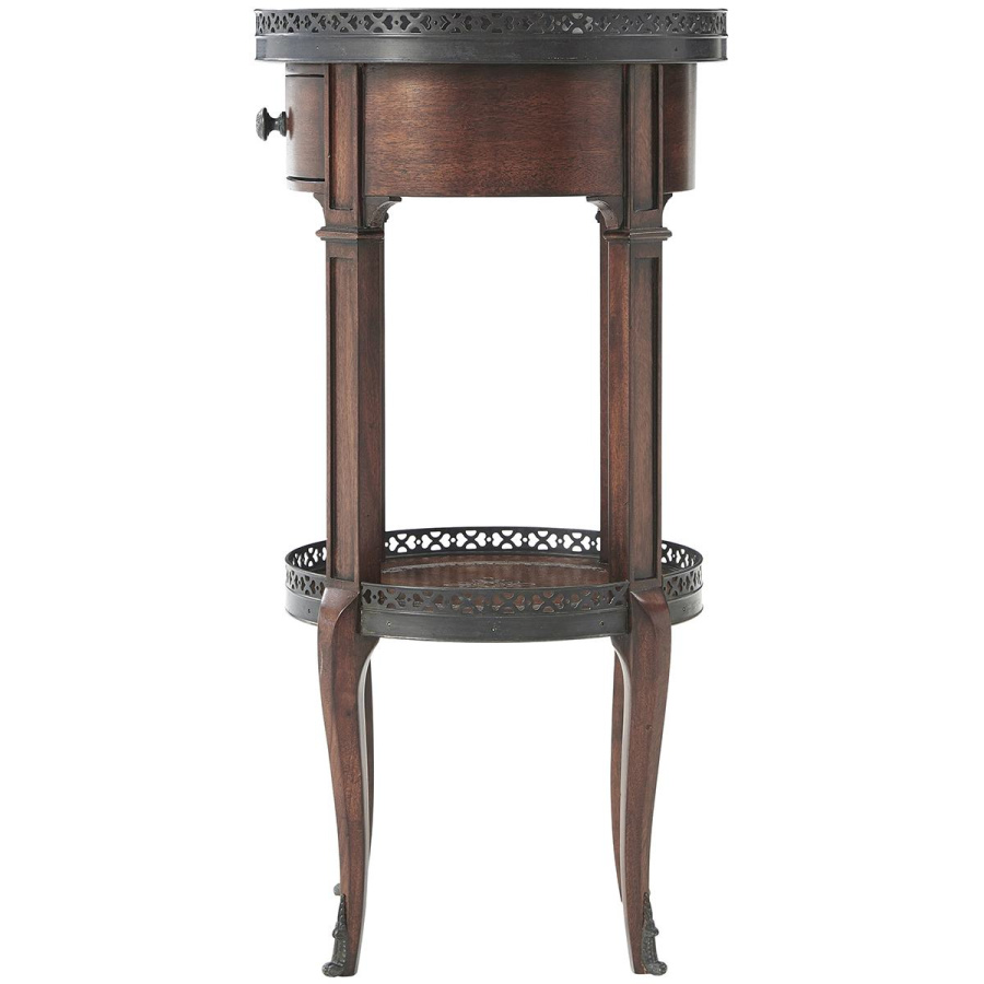 Фото Приставной столик Walnut Circle