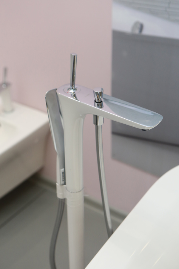Фото Смеситель для ванны hansgrohe PuraVida 15473400