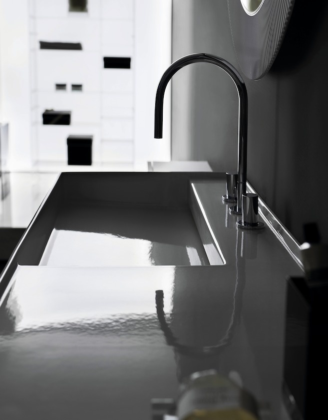 Фото Смеситель для раковины Laufen Kartell 3.1133.2.004.221.1