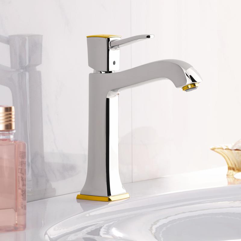 Фото Смеситель для раковины hansgrohe METROPOL CLASSIC 31302090