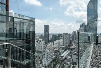 Ashton Silom