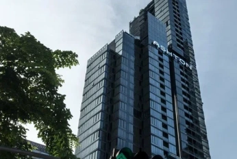 Ashton Silom