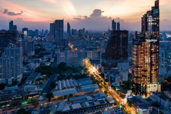 Ashton Silom